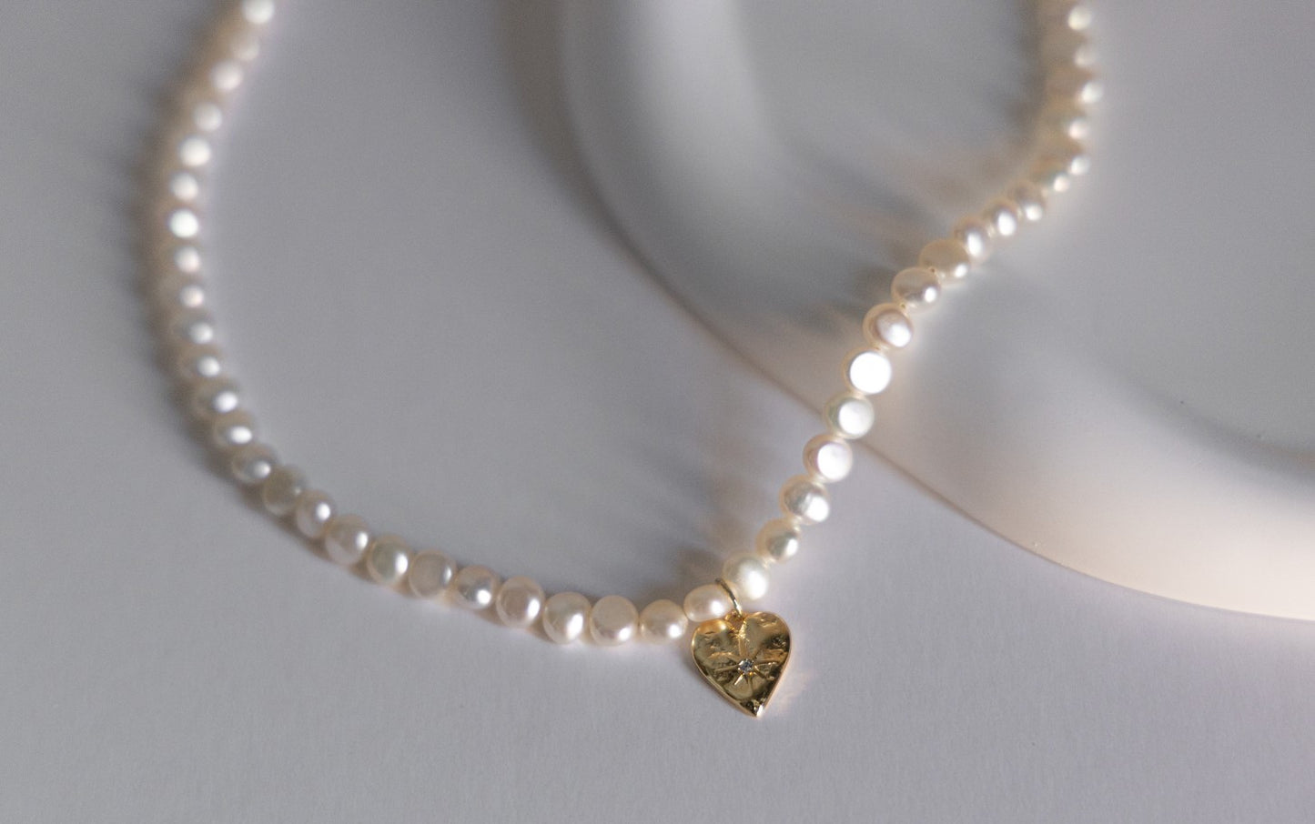 Baroque freshwater pearls pearl handcrafted handmade earring necklace bracelet for all girls boys women and men and unisex for vacation daily working summer autumn spring winter fashion jewelry accessories gift valentines christmas fashion summer winner festival pure purity natural planet in pearly and purely